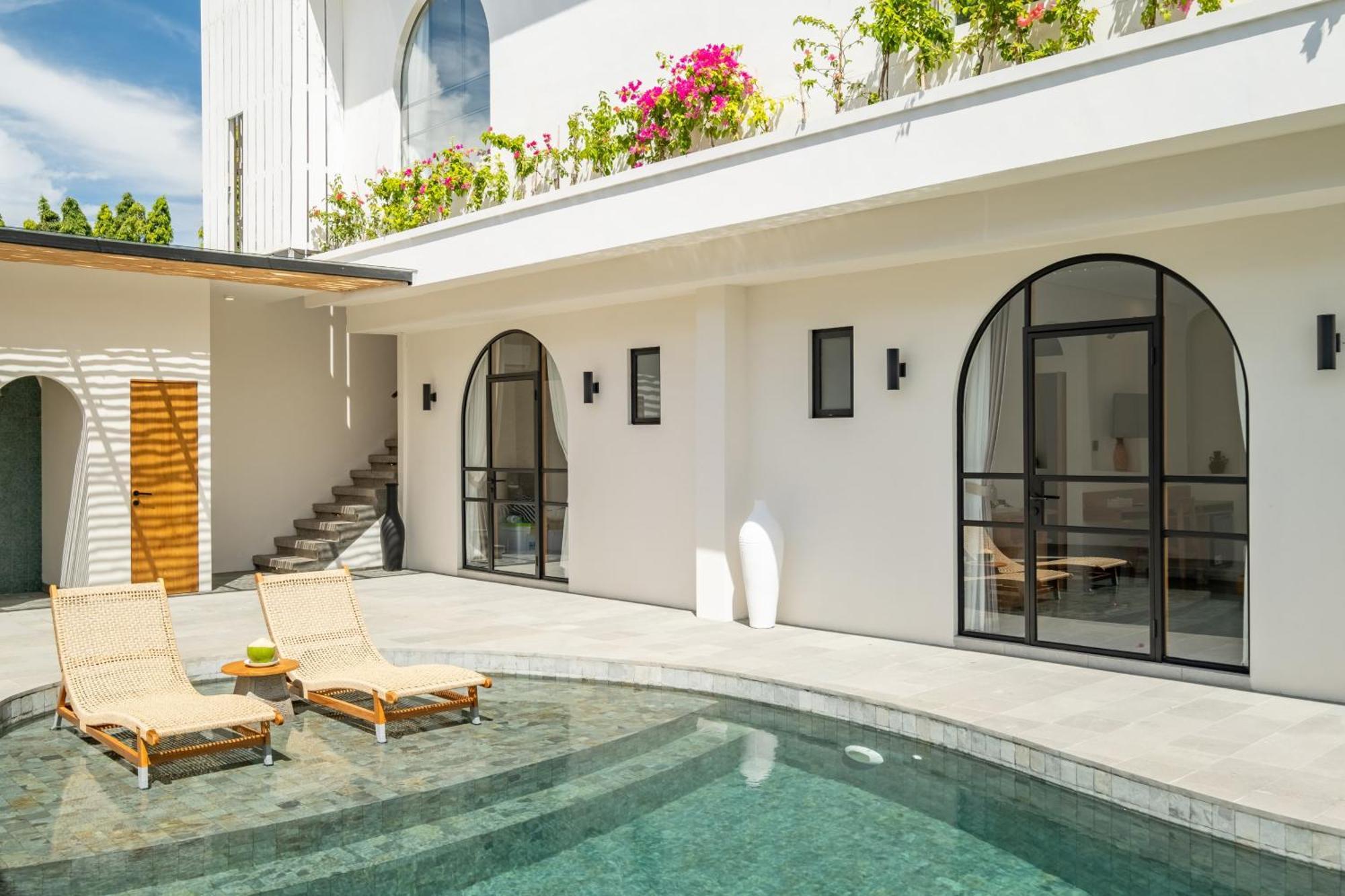 Mysa Boutique 4*